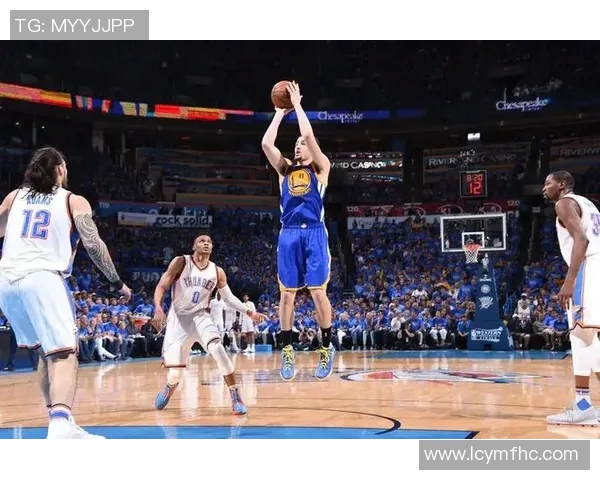 勇士教练称汤普森伤势良好,有望在季后赛复出 勇士教练称汤普森伤势良好,有望在季后赛复出